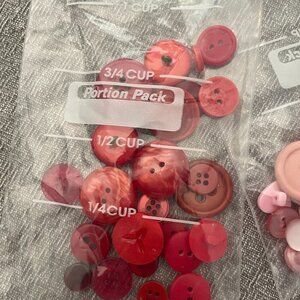 Set of Mixed Red Pink Buttons Hearts Round Craft Replacement Buttons!